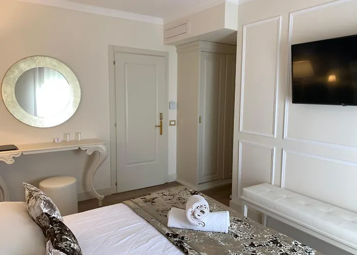 호텔 Ca' D'oro Tre Stelle Superior Adults Only 3*