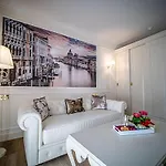 Ca' D'oro Tre Stelle Superior Adults Only بيبيوني
