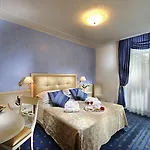 Ca' D'oro Tre Stelle Superior Adults Only Hotel Bibione