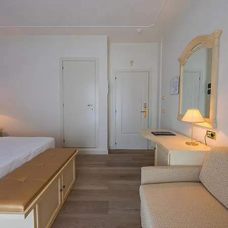 Ca' D'oro Tre Stelle Superior Adults Only