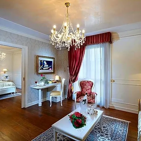 Отель Ca' D'oro Tre Stelle Superior Adults Only 3*