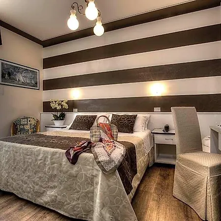 Ca' D'oro Tre Stelle Superior Adults Only Отель