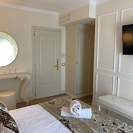 Ca' D'oro Tre Stelle Superior Adults Only Μπιμπιόνε