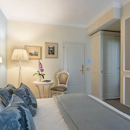 Ca' D'oro Tre Stelle Superior Adults Only Hotell